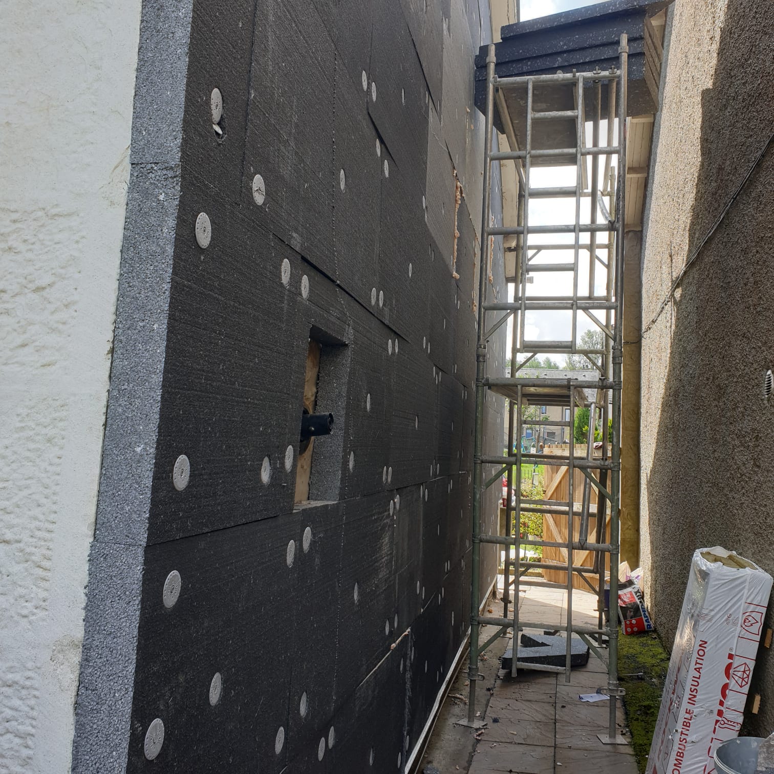 External wall insulation installation team in London